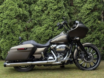 Harley-Davidson Road Glide FLTRXS, 2017 г.