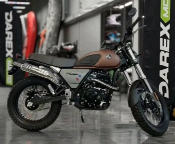 Классик Racer RC 300-GY8H Triumph 300, 2025 г.