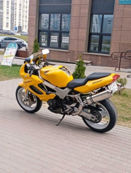 Honda VTR, 1998 г.