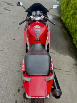 Yamaha YZF, 1997 г.
