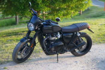 Triumph Bonneville T120 Black, 2023 г.