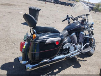 Victory V92 Deluxe Touring, 2002 г.