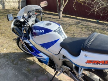 Suzuki GSX-R 750 кубов, 1999 г.