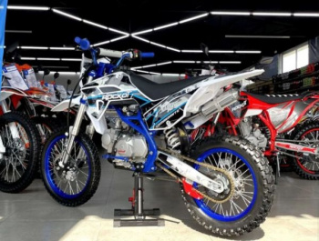 ROCKOT HI-TECH 125 Comandante 2.0, 2026 г.