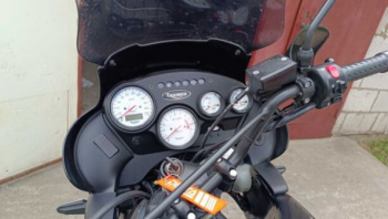 Triumph Tiger 900i, 1999 г.