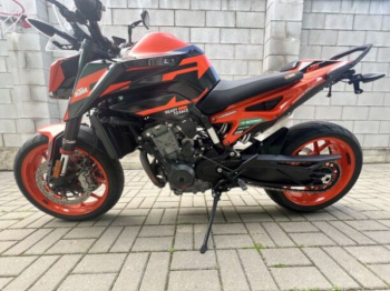 KTM 890 DUKE GP, 2022 г.