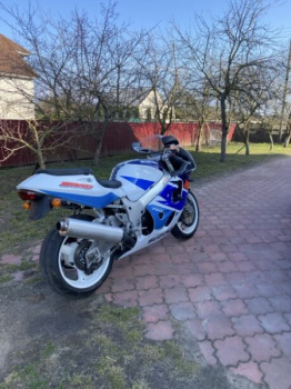 Suzuki GSX-R 750 кубов, 1999 г.