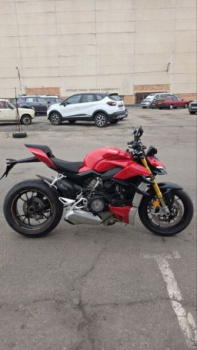 Ducati Streetfighter V4s, 2021 г.