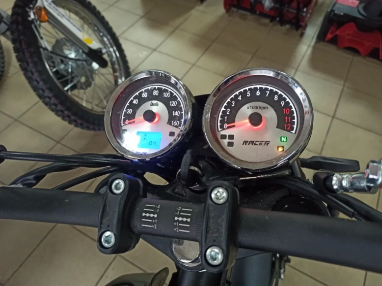 Классик Racer RC 300-GY8H Triumph 300, 2025 г.