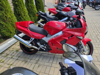 Honda VFR, 1999 г.