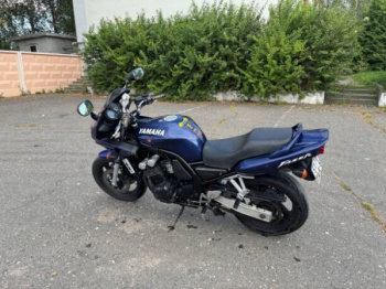 Yamaha FZS, 2002 г.