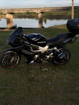 Honda VTR, 1998 г.