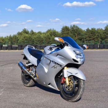 Honda CBR CBR1100XX, 1999 г.