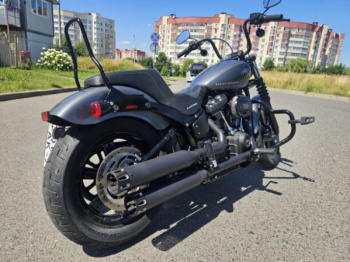 Harley-Davidson Softail FXBBS Street Bob, 2022 г.