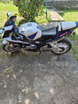 Honda CBR 900 RR, 2002 г.