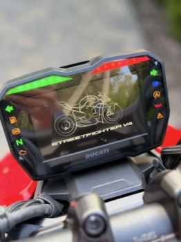 Ducati Streetfighter V4S, 2024 г.