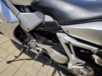 Honda VFR, 2002 г.
