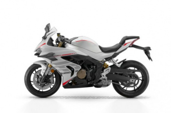 QJ MOTOR SRK 800 RR REST, 2026 г.