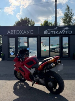 Honda VFR, 2002 г.