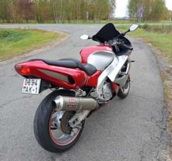 Yamaha YZF Thunderace, 2000 г.