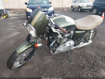 Triumph Thruxton 900, 2016 г.