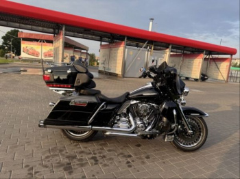 Harley-Davidson Electra Glide Ultra Limited (103 Twin Cam) pnevma, 2013 г.