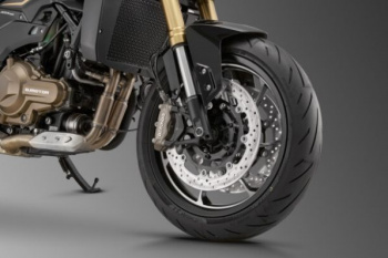 QJ MOTOR SRK 550, 2026 г.