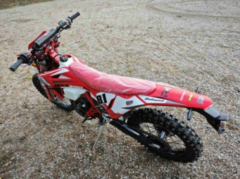 Regulmoto Holeshot Red Edition, 2026 г.