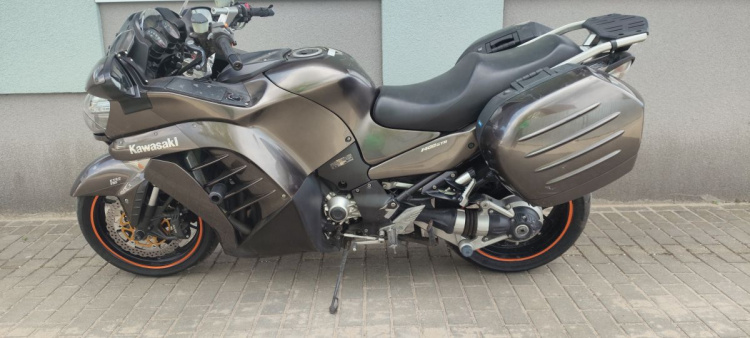 Спорт-турист Kawasaki GTR 1400 Concourse, 2010 г.
