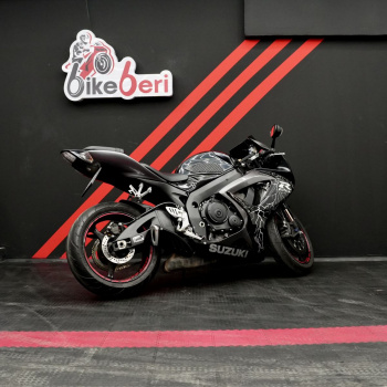 Suzuki GSX-R750 2006 года