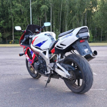 Honda CBR CBR900, 1997 г.