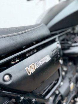 Moto Guzzi V V9, 2017 г.