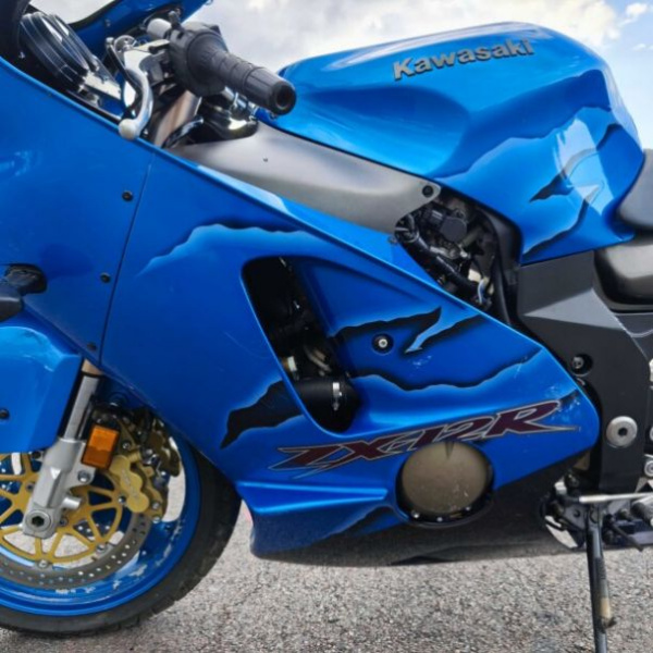 Kawasaki Ninja ZX12R, 2001 г.