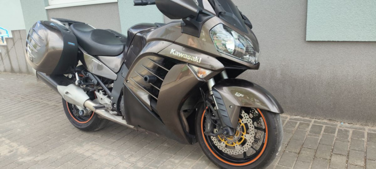 Спорт-турист Kawasaki GTR 1400 Concourse, 2010 г.