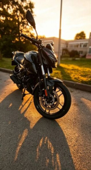 BAJAJ Pulsar, 2024 г.