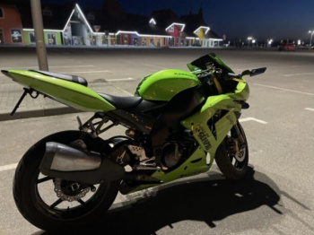 Kawasaki ZX ZX-10R, 2005 г.