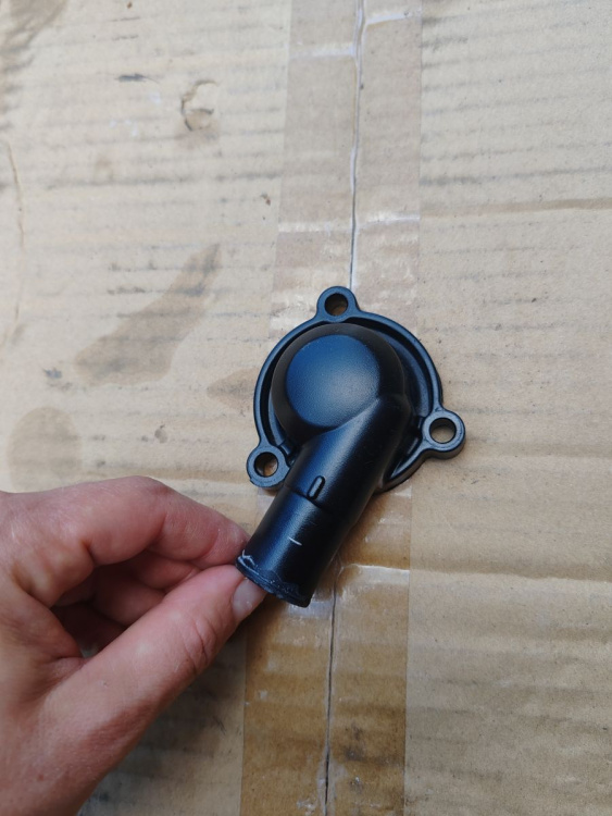 Корпус водяной помпы kawasaki 