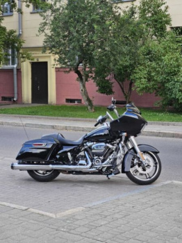 Harley-Davidson Road Glide FLTRX, 2018 г.