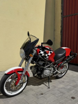 Ducati Monster 600, 2001 г.