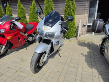 Honda VFR, 2000 г.