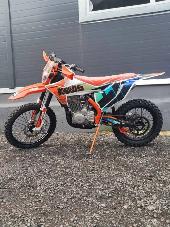 Кроссовый Kews K23 PRO, 2026 г.