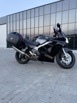 Honda VFR V поколение, 2001 г.