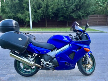 Honda VFR, 2000 г.