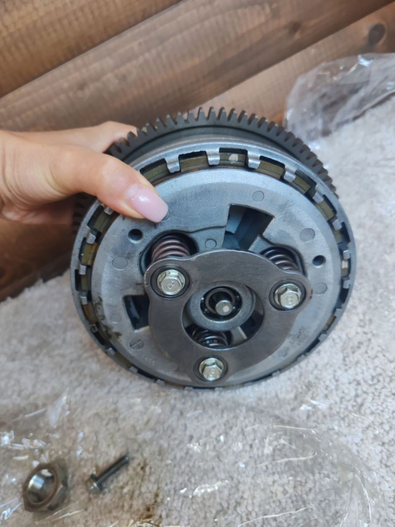  Корзина сцепления на Kawasaki  EX 650