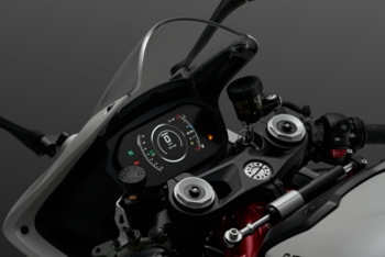 QJ MOTOR SRK 921 RR, 2026 г.