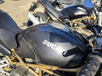 Ducati Monster, 2000 г.