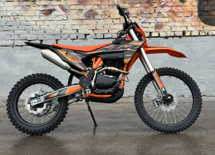 Кроссовый Racer Z 4, 2025 г.
