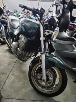 Triumph Trident 660 900, 1996 г.