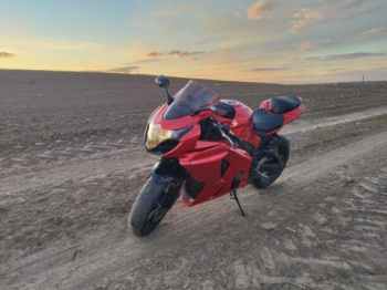 Suzuki GSX-R, 2011 г.