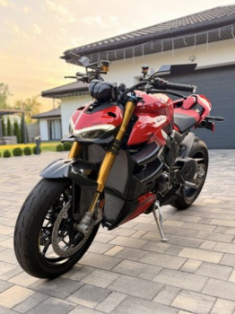 Ducati Streetfighter V4S, 2024 г.